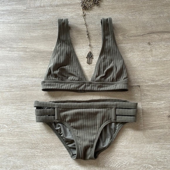 Seafolly Other - Seafolly ribbed bikini olive green US Sz6